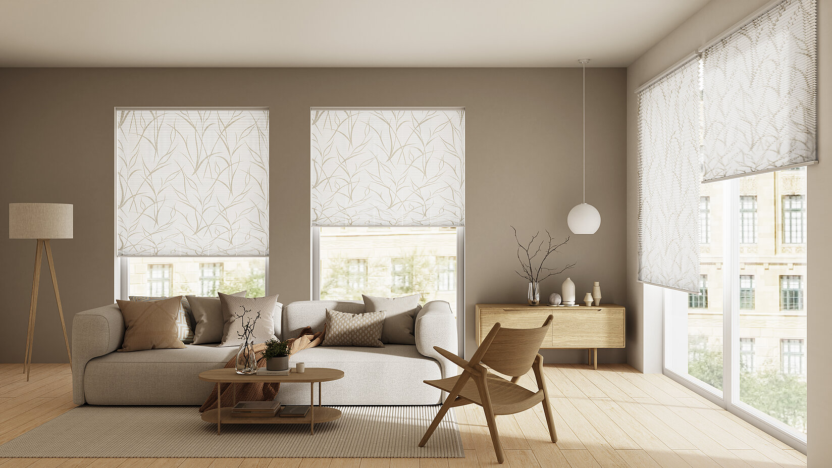 Freihängende Plissees mit dem Dessin Tilda als lichtdurchlässiger Sicht und Sonnenschutz im wohnlichen Wohnzimmer