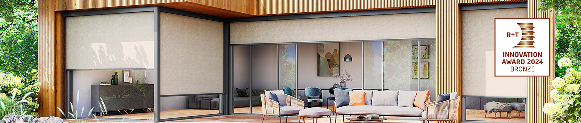 English-language header image with ZIP vertical awnings on a terrace and "Innovation Award 2024 Bronze" logo.