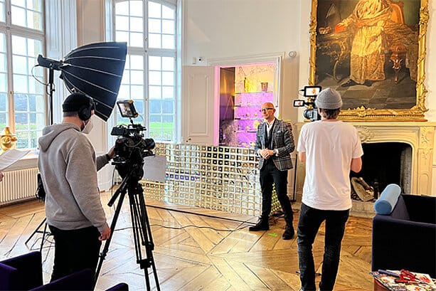 [Translate to English:] Behind the Scene bei MHZ meets sieger design